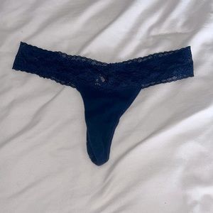 Victoria secret thong small